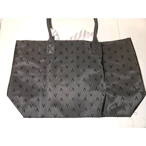 NWT! Victoria's Secret Black Zippered Tote & Pink Scarf 20x13x7 - Picture 10 of 11